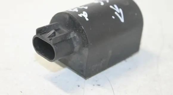 Citroen C6 Coolant fan relay 9656112480