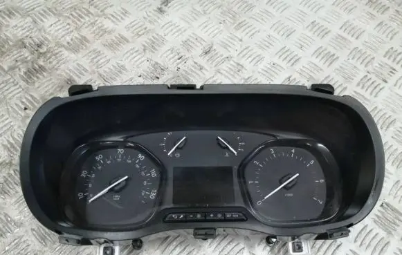 Citroen Jumpy Speedometer (instrument cluster) 9822470480 17012018 SN20280873
