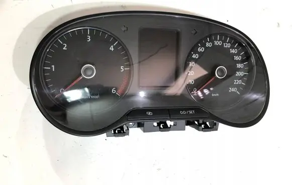 Volkswagen Polo V 6R Speedometer (instrument cluster) 6R0920861G