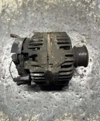 Volkswagen New Beetle Generator/alternator 028903028D 0124325003