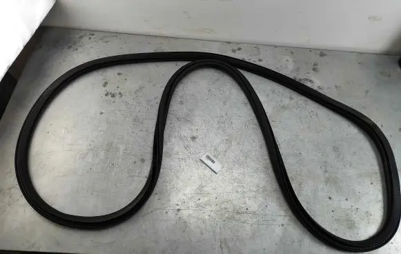 Volvo XC60 Front door rubber seal 31424346 32229249