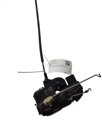 Opel Insignia A Front door lock 13577983