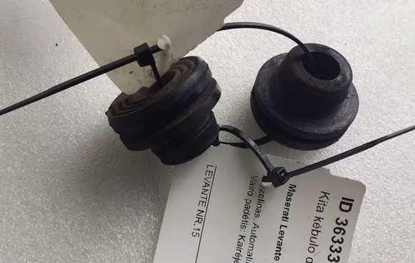 Maserati Levante Radiator mount bracket B405