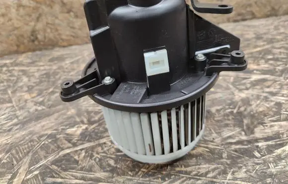 Alfa Romeo Stelvio Heater fan/blower 5W0431000