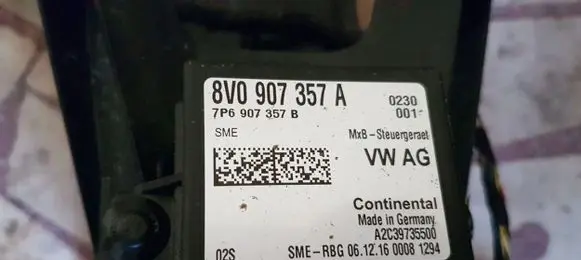 Audi A3 S3 8V Light module LCM 8V0907357A 7P6907357B