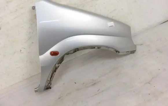 Suzuki Ignis Fender