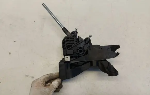 Ford Puma Gear selector/shifter in gearbox L1TR-7C453-BLD