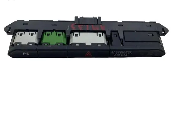 Volkswagen PASSAT B8 Hazard light switch 3G0927132A