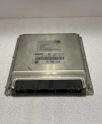 BMW 5 E39 Engine control unit/module 7785116 0281001630