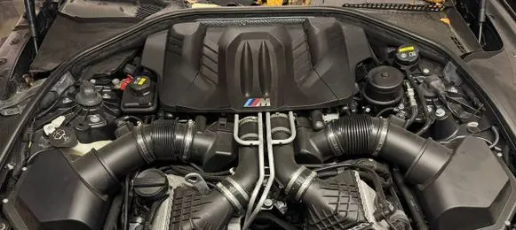 BMW M5 Engine S63B44 S63B44T0