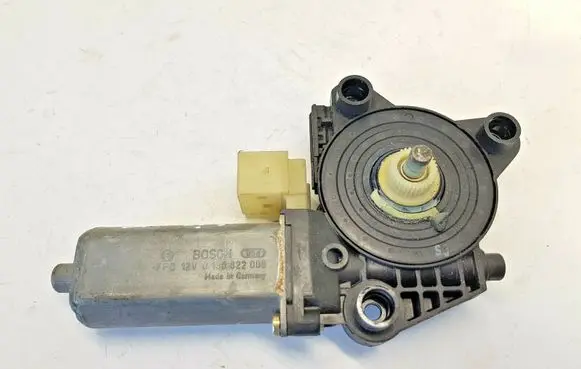 Mercedes-Benz C AMG W203 Rear door window regulator motor 0130822008 nr3481