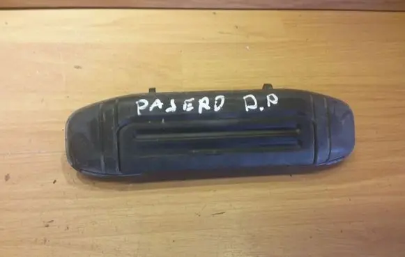 Mitsubishi Pajero Front door exterior handle MB6692442