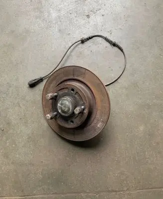Renault Scenic III - Grand scenic III Rear wheel hub 