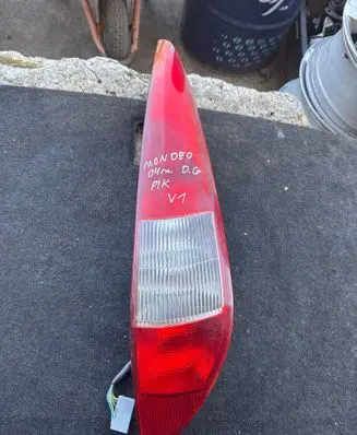 Ford Mondeo Mk III Rear/tail lights 