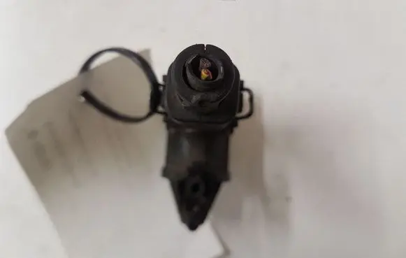 Volkswagen Golf IV Turbo solenoid valve 1J0906283C