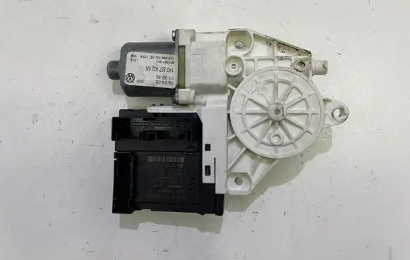 Volkswagen Golf V Front door manual window regulator F005S00349 1K0959792P 974630107
