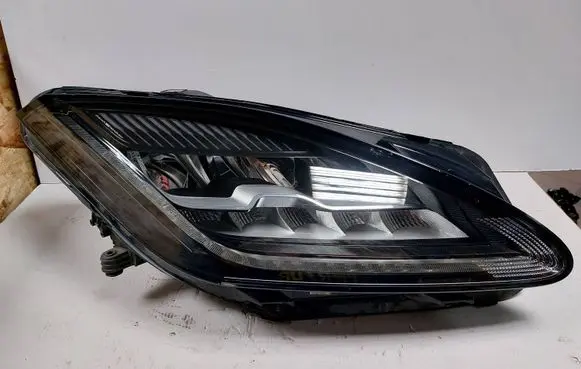 Jaguar E-Pace Headlight/headlamp