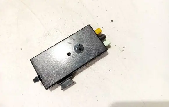 BMW 3 F30 F35 F31 Antenna control unit 10859410 av923117906