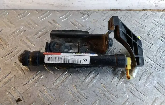 Lexus IS III XE30 Bonnet Pedestrian Airbag Actuator GA66500060 0589P1000321