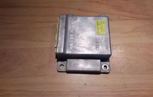 Mazda 323 F Airbag control unit/module B30E57K30A 3327043