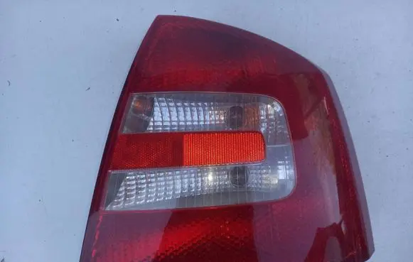 Skoda Octavia Mk2 (1Z) Rear/tail lights 1Z5945096A