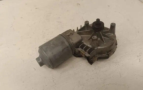 Mercedes-Benz C W204 Wiper motor 390241844
