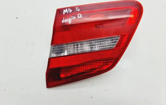 Mercedes-Benz B W246 W242 Tailgate rear/tail lights A2468200864