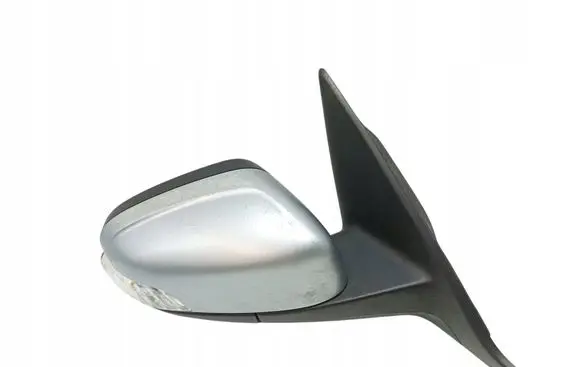 Volvo V50 Front door electric wing mirror 