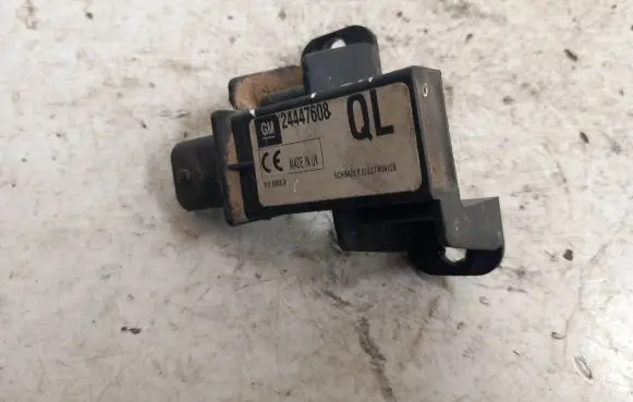 Opel Vectra C Tire pressure sensor 24447608