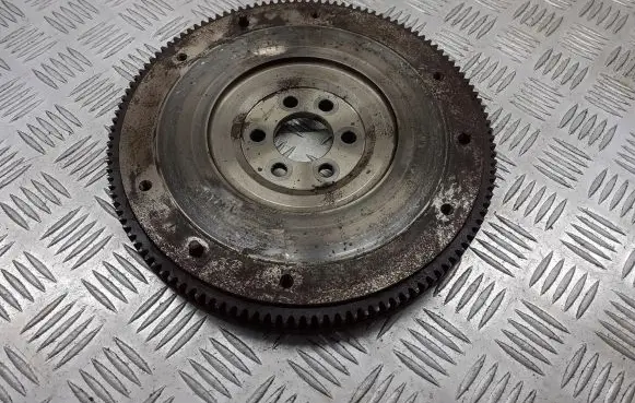 Skoda Fabia Mk1 (6Y) Flywheel 030105271D
