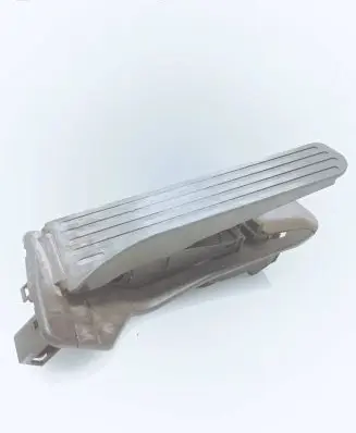 Volkswagen Tiguan Accelerator throttle pedal 65102100