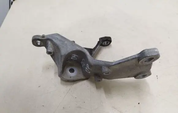 Audi A8 S8 D4 4H Gearbox mounting bracket 4H0399114E