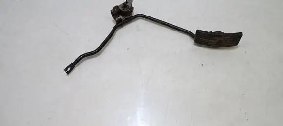 Mitsubishi Pajero Accelerator throttle pedal