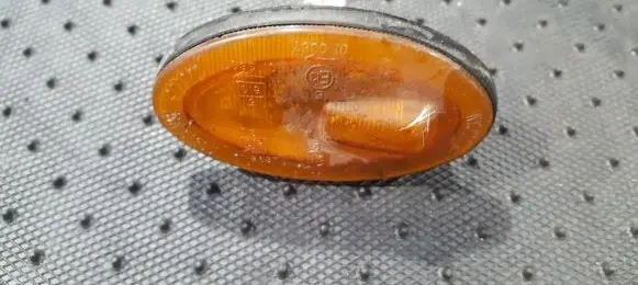 Mazda MX-3 Front fender indicator light