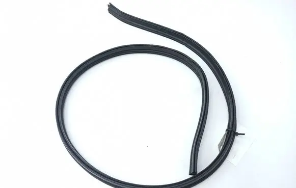 Fiat 500 Abarth Wiper trim LS392515 ST4636