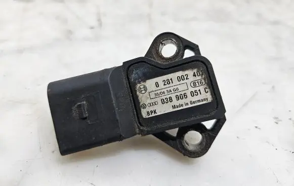Audi A4 S4 B8 8K Airbag deployment crash/impact sensor 038906051C