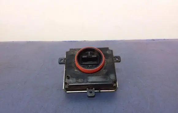 Audi A8 S8 D4 4H Voltage converter/converter module 4H0907697