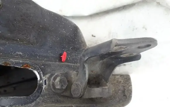 Mitsubishi Carisma Front door upper hinge