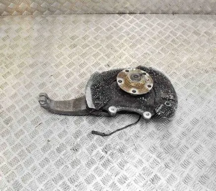 BMW 5 F10 F11 Front wheel hub 6853859
