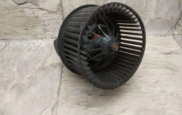 Ford Focus C-MAX Heater fan/blower 3M5H18456AD