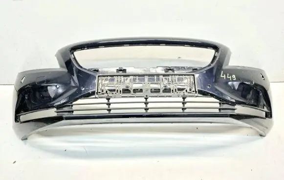 Volvo V40 Front bumper 31283732