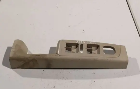 Skoda Superb B6 (3T) Front door window switch trim 3T0867197