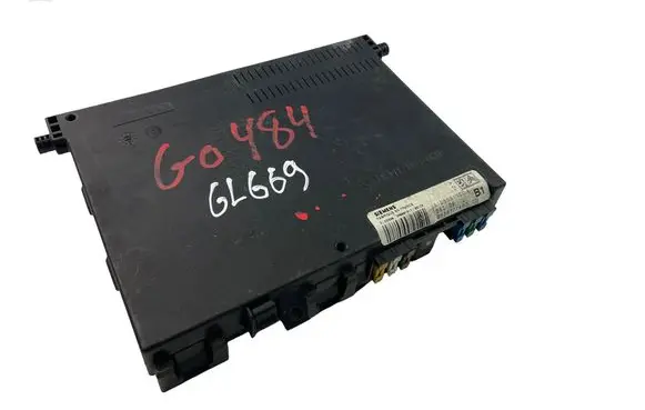 Peugeot 406 Fuse module 9636771480
