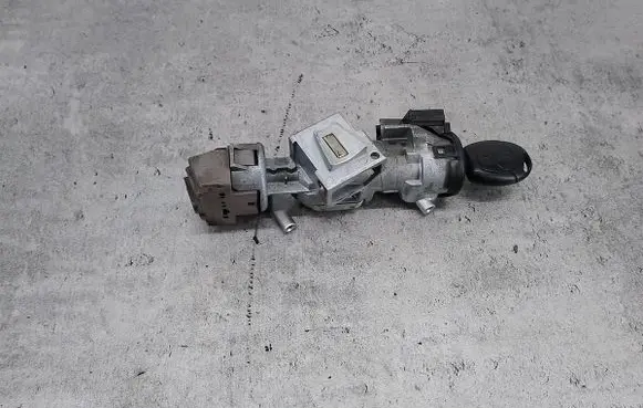 Ford Focus Ignition lock 3M51-3F880-AC