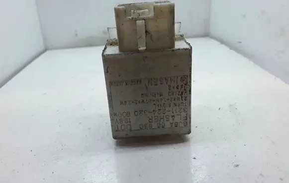 Mazda 6 Hazard warning light relay 3211224320 GJ6A66830