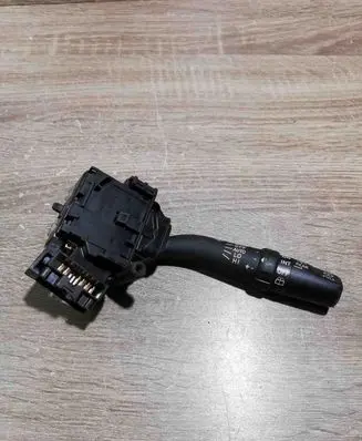 Toyota Corolla Verso E121 Wiper control stalk 8465205170