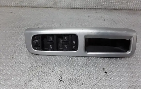 Volvo V50 Electric window control switch 30773212