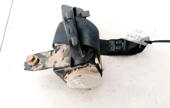 Hyundai Sonata Rear seatbelt