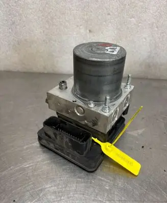 Renault Arkana Master brake cylinder
