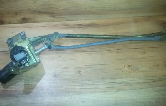 Renault 19 Front wiper linkage and motor 7700778795